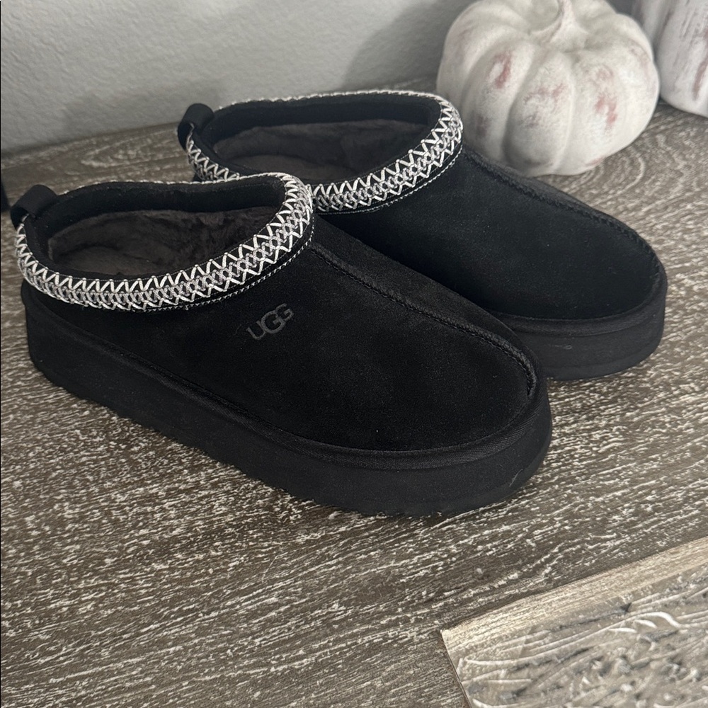 UGG Black Suede Slip-Ons with White Trim - platform